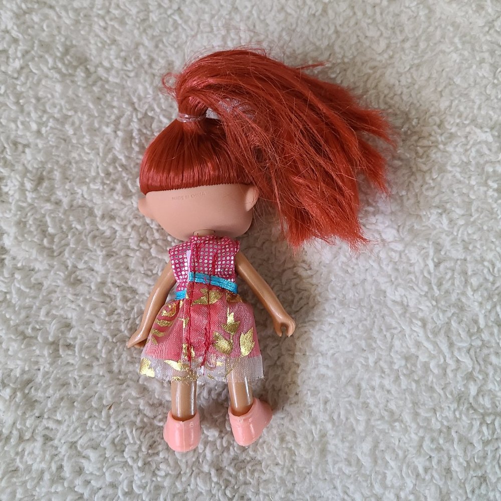 Set of 7 Rainbow Hair Dolls - Picture 3 of 15